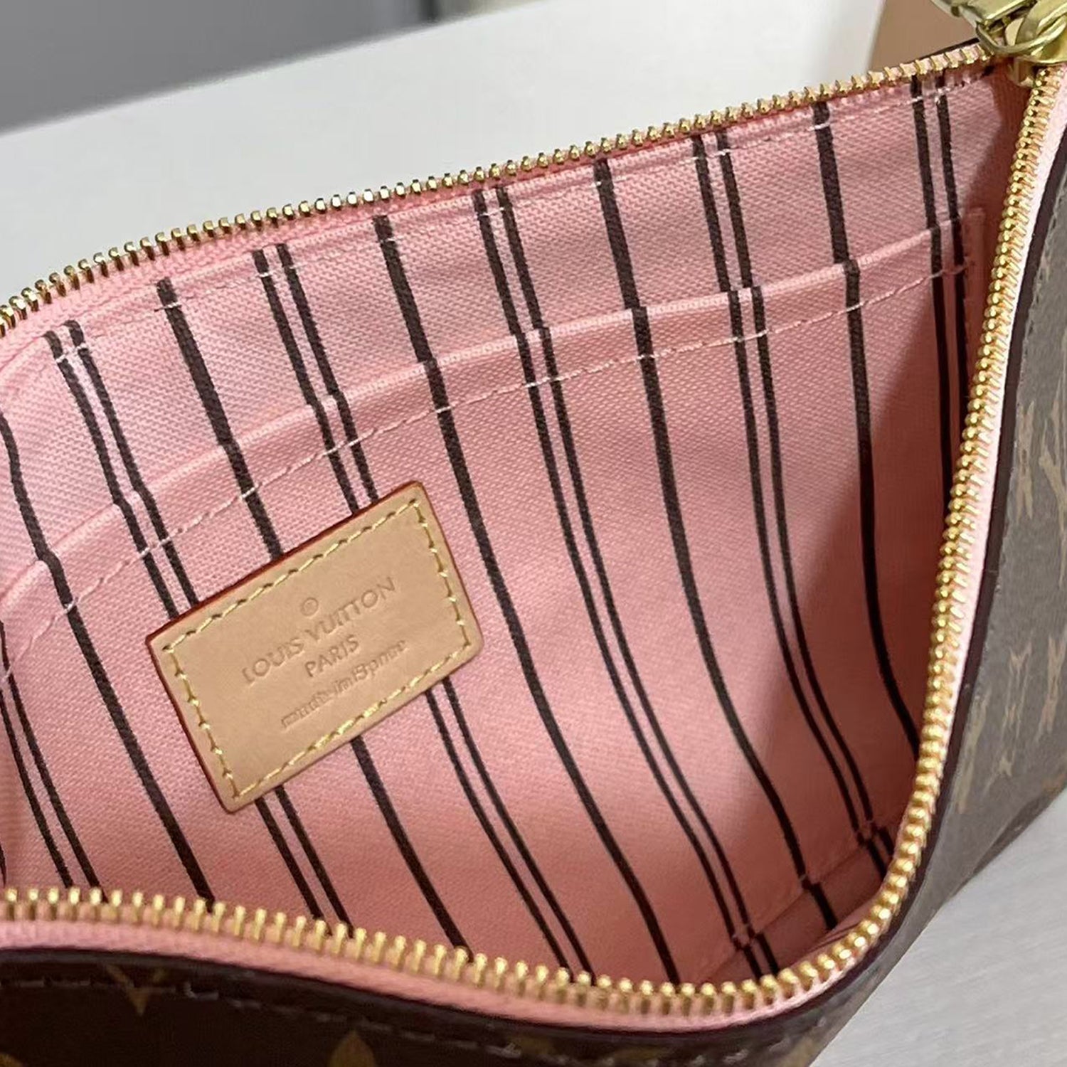 LOUIS VUITTON NEVERFULL MM
